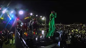 Ari Lennox performing live at Afrochella 2021